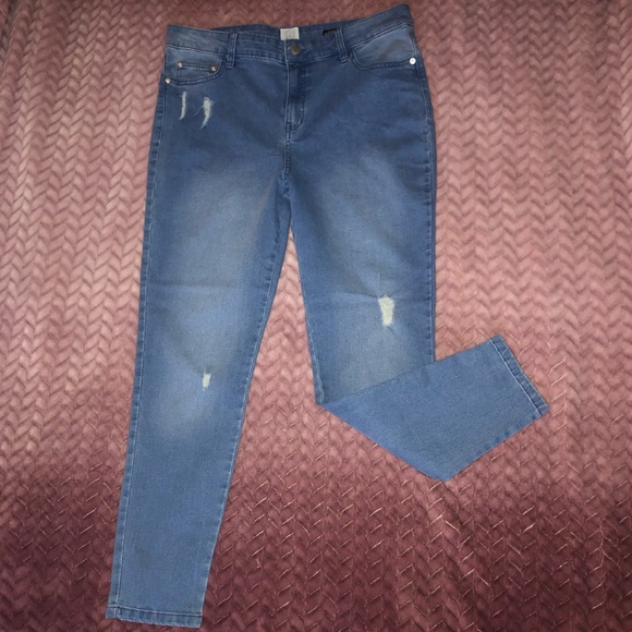 Skinny Jeans - Picture 1 of 4